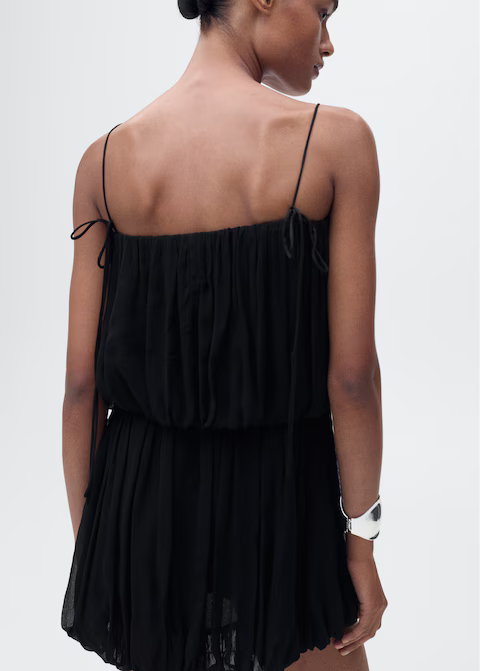 Wrinkled balloon dress